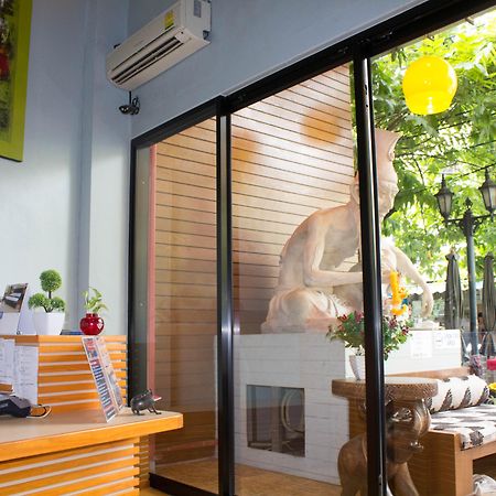 Villa Cha-Cha Khaosan Rambuttri Bangkok Luaran gambar